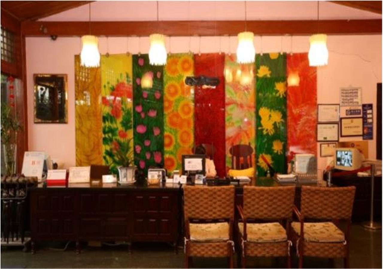 Starway Flower Hotel Chengdu Bagian luar foto